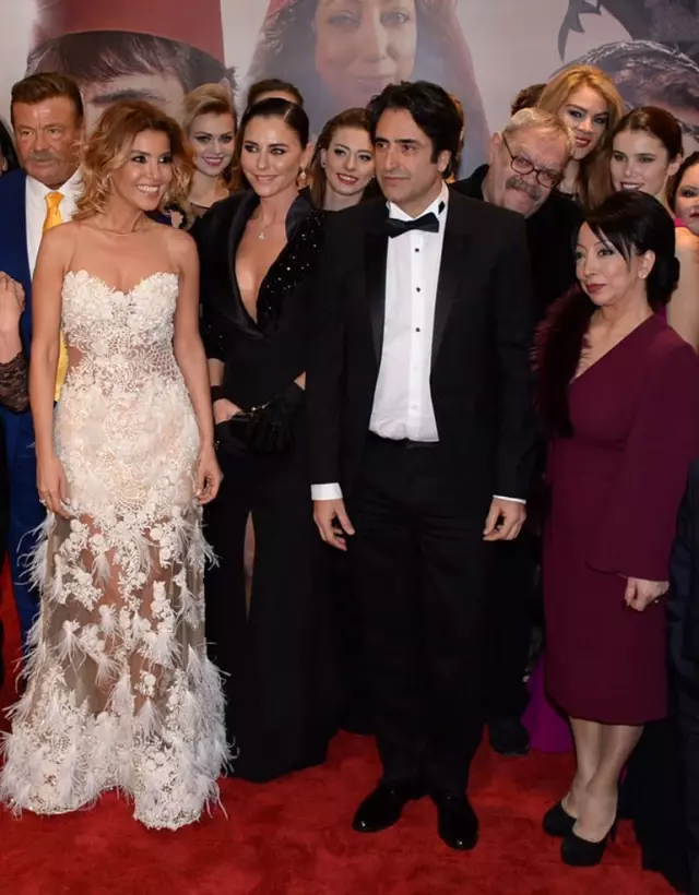 Yasemin Yalçın, Mahsun’a Sahip Çıktı Nihat Doğan’ın Ağzına Kadar