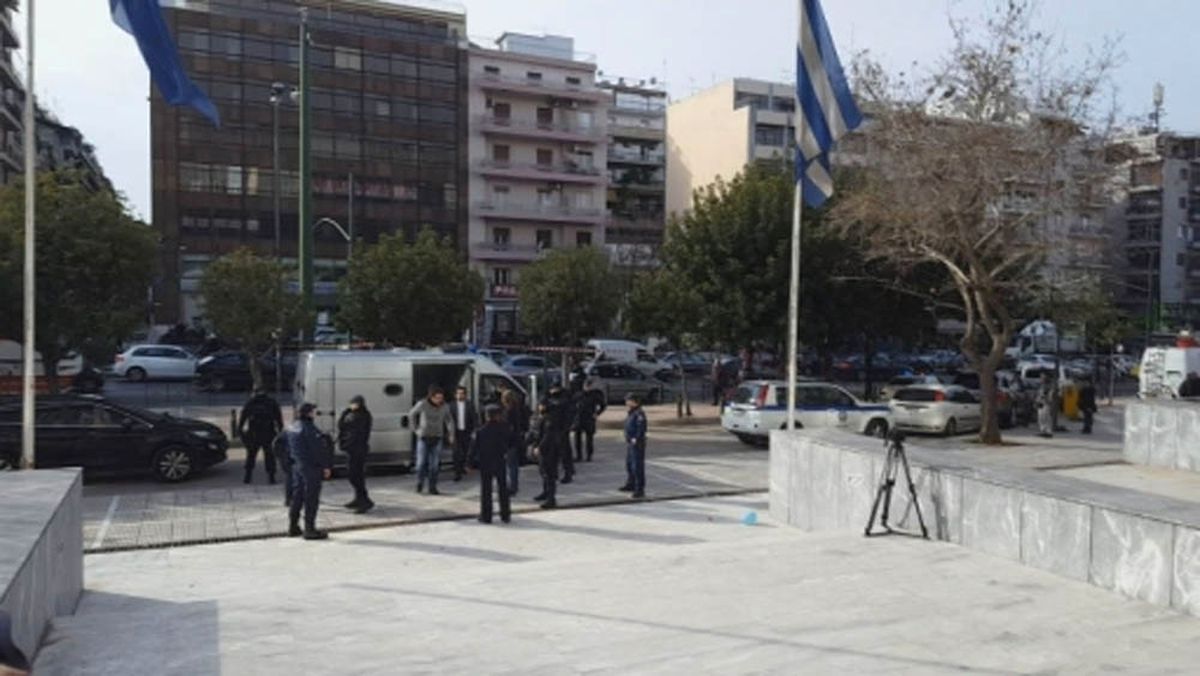 Yunanistan Ne Teslim Ediyor Ne Salıyor