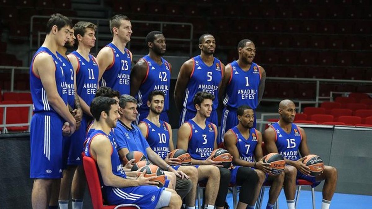 Anadolu Efes Sırbistan Deplasmanında