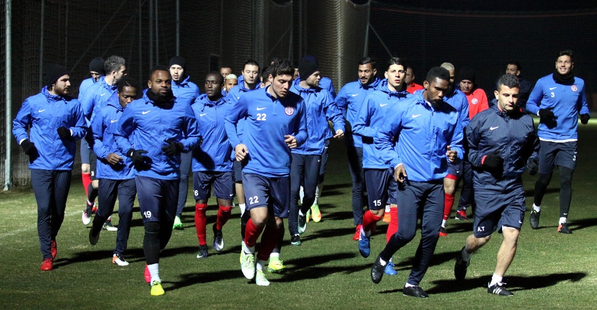 Antalyaspor\'da Atiker Konyaspor Maçı Hazırlıkları