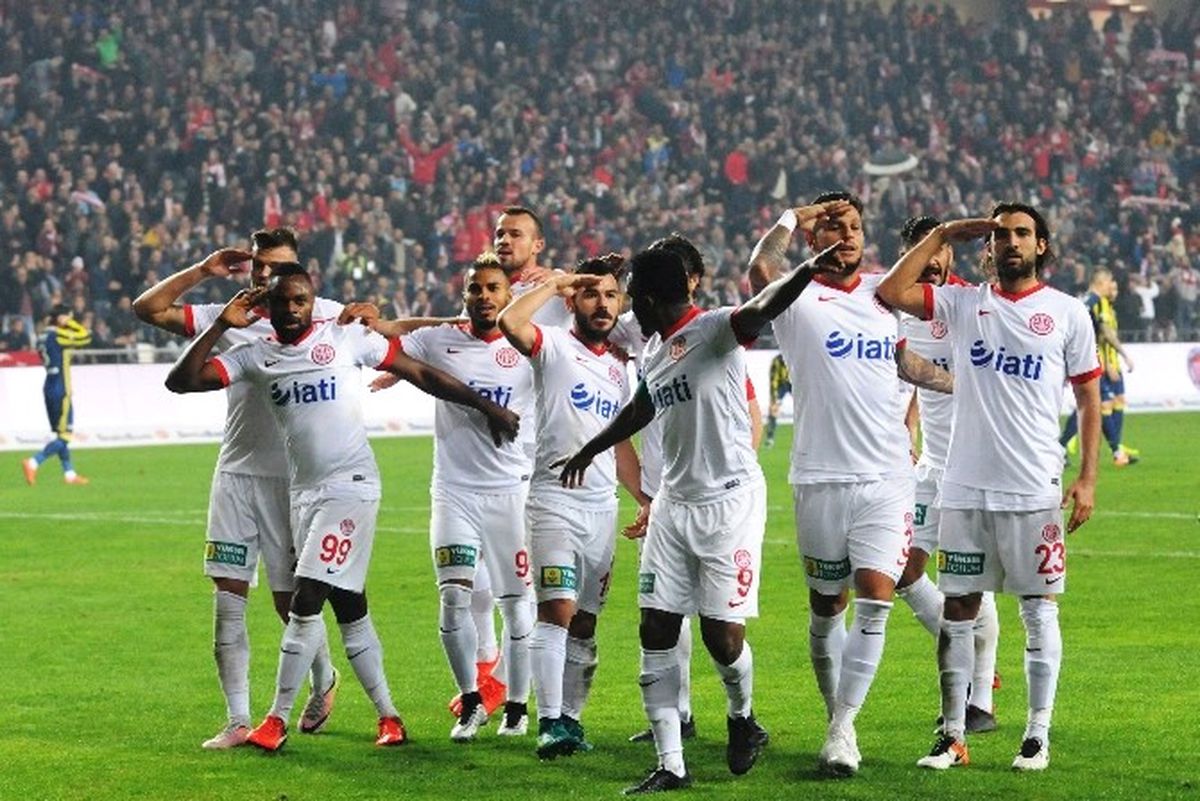 Antalyaspor İç Sahada Coştu