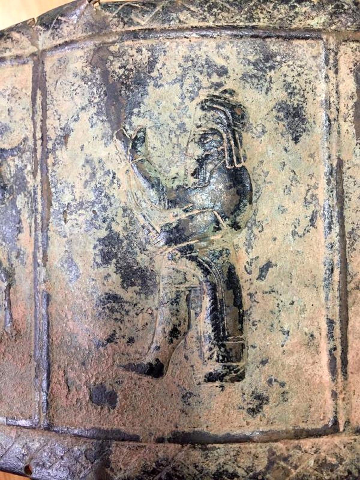 Asurlu\'lara Ait 5 Parça Tarihi Eser Ele Geçirildi