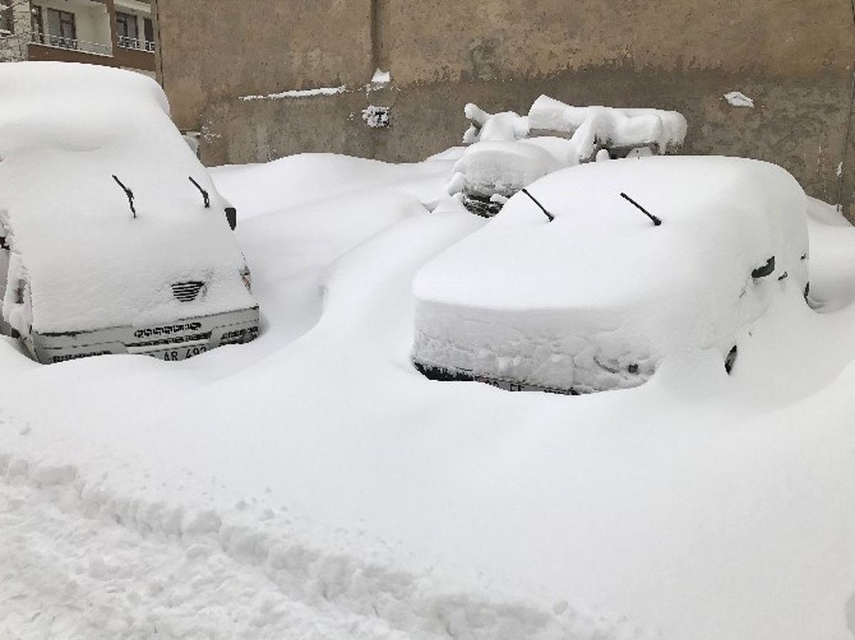 Bingöl\'de Son 25 Yılın En Yoğun Kar Yağışı Gerçekleşti