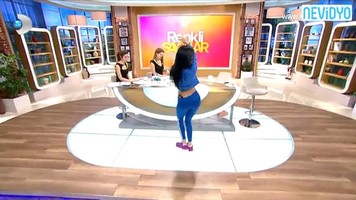 Cansu Taşkın\'dan Zayıflatan Dans!