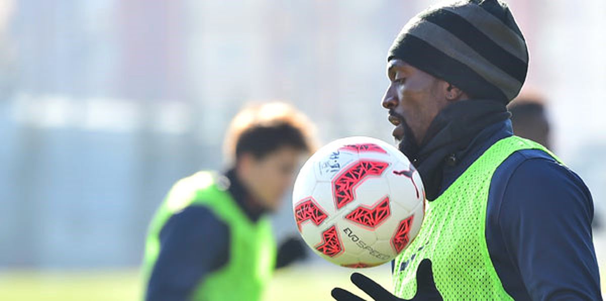 Emmanuel Adebayor: "Abdullah Avcı Mükemmel Bir Hoca"
