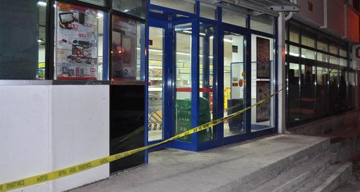 Eskişehir\'de Marketten Silahlı Soygun