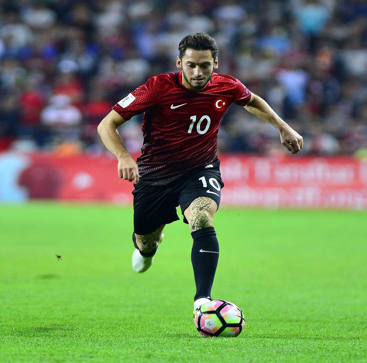 Hakan Çalhanoğlu\'na Şok