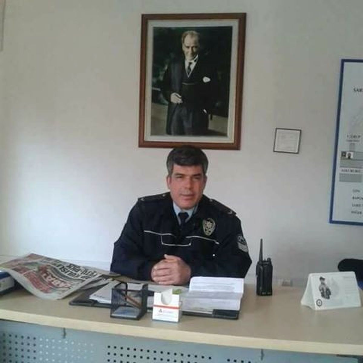 İzmir\'de Görev Başındayken Kalp Krizi Geçiren Başpolis Şehit Oldu