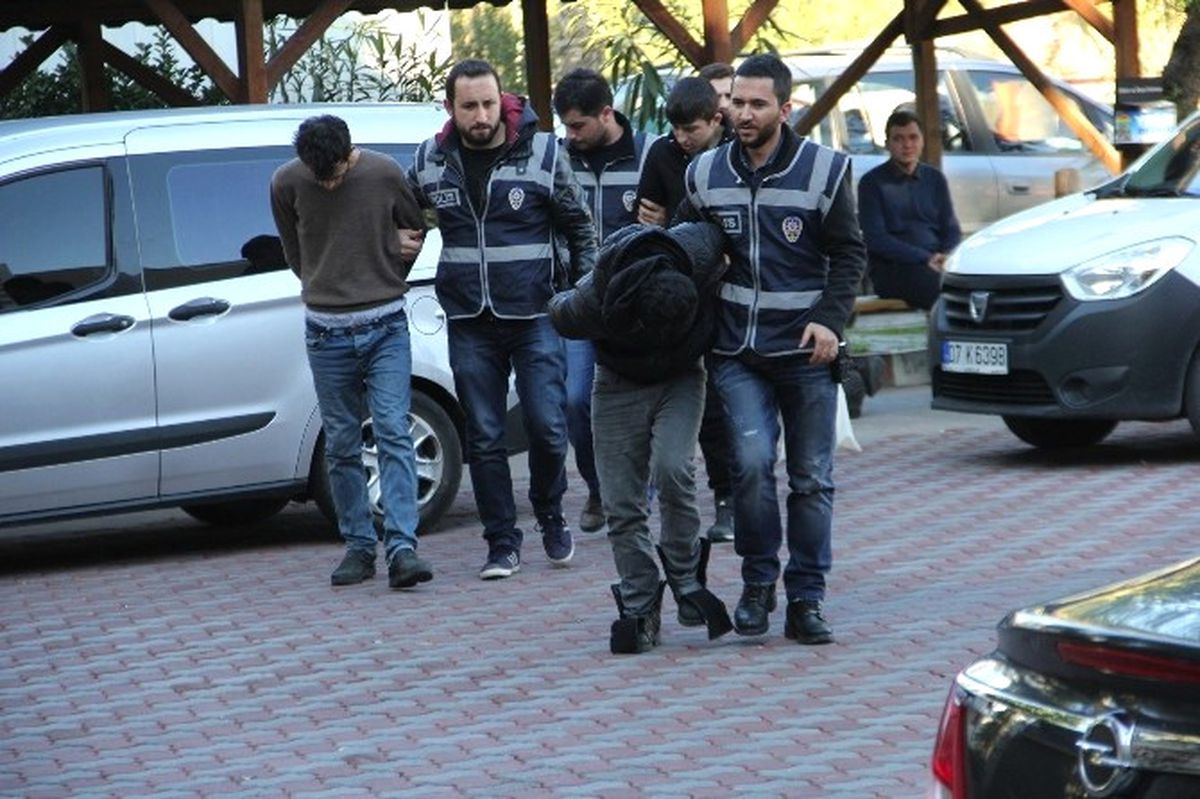 Kar Maskeli Hırsızlar Yakalandı
