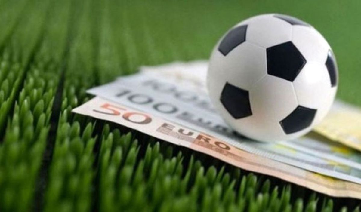 Kulüpler Ara Transferde Para Saçtı