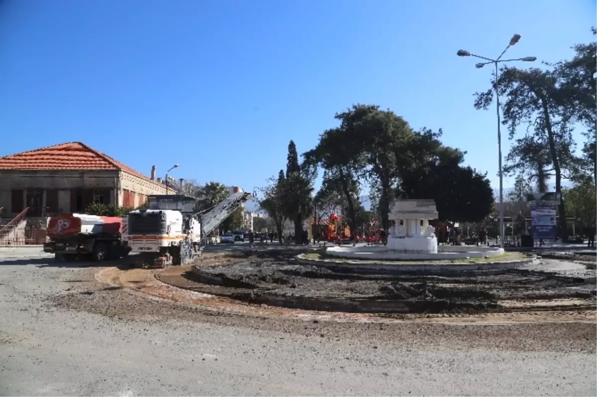 Milas\'ta Akıllı Kavşak Düzenlemesine Hız Verildi