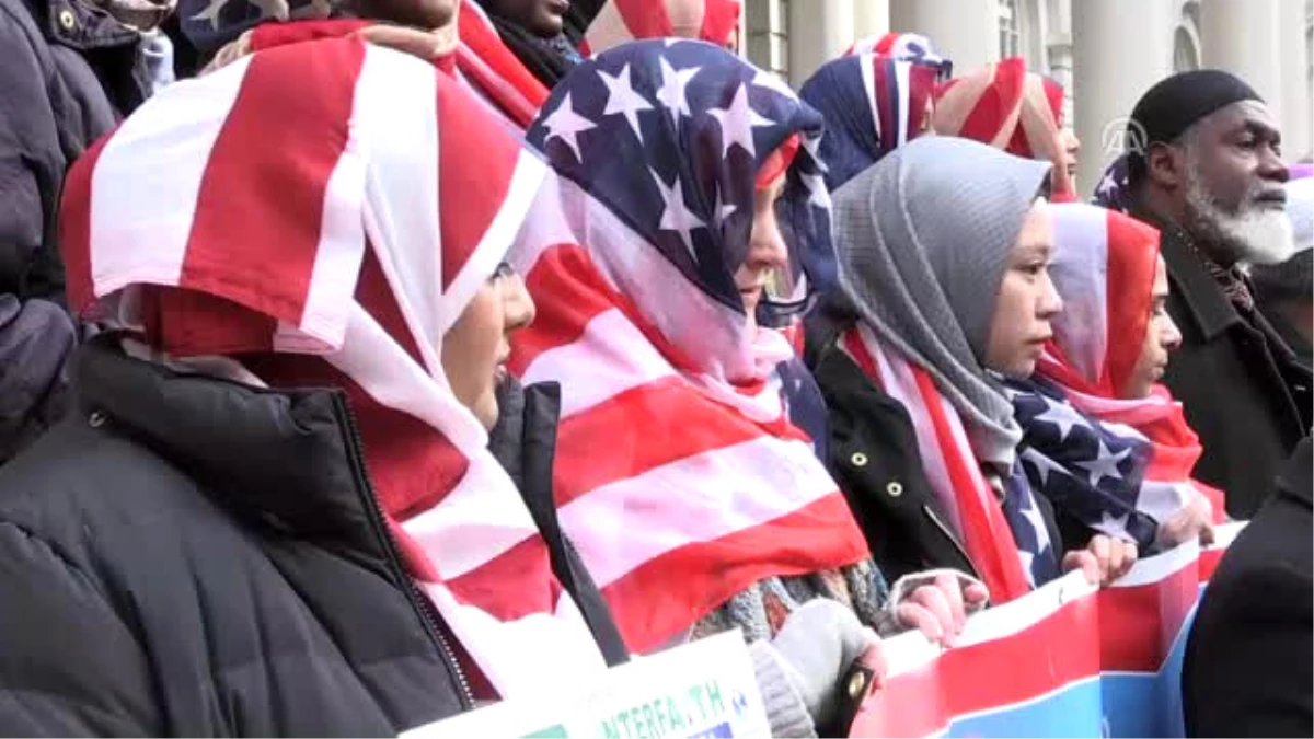 Müslümanlar ABD\'de Sokaklara Döküldü, Trump Karşıtı Gösteri Düzenlendi