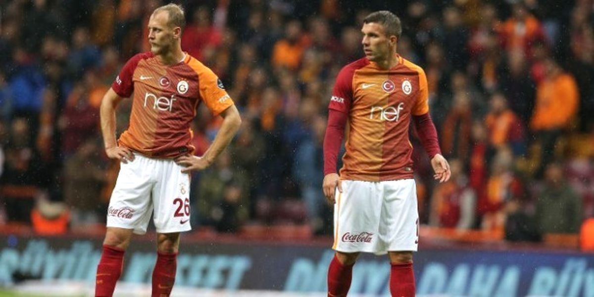 Podolski\'den Transfer Teklifine Net Cevap!