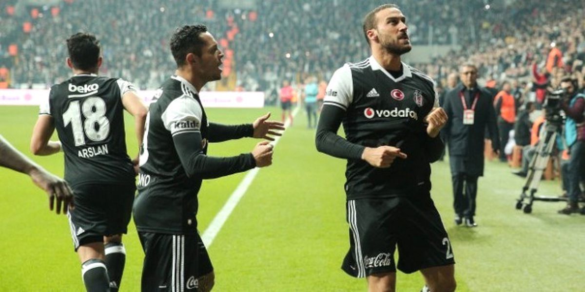 Ronaldo\'yu Geride Bıraktı!