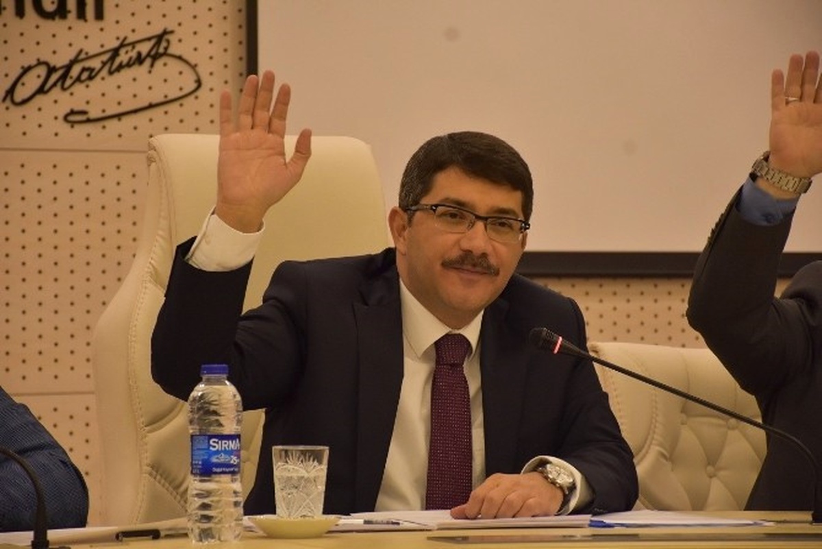 Şehit Ömer Halisdemir\'in İsmi Şehzadeler\'de Yaşayacak