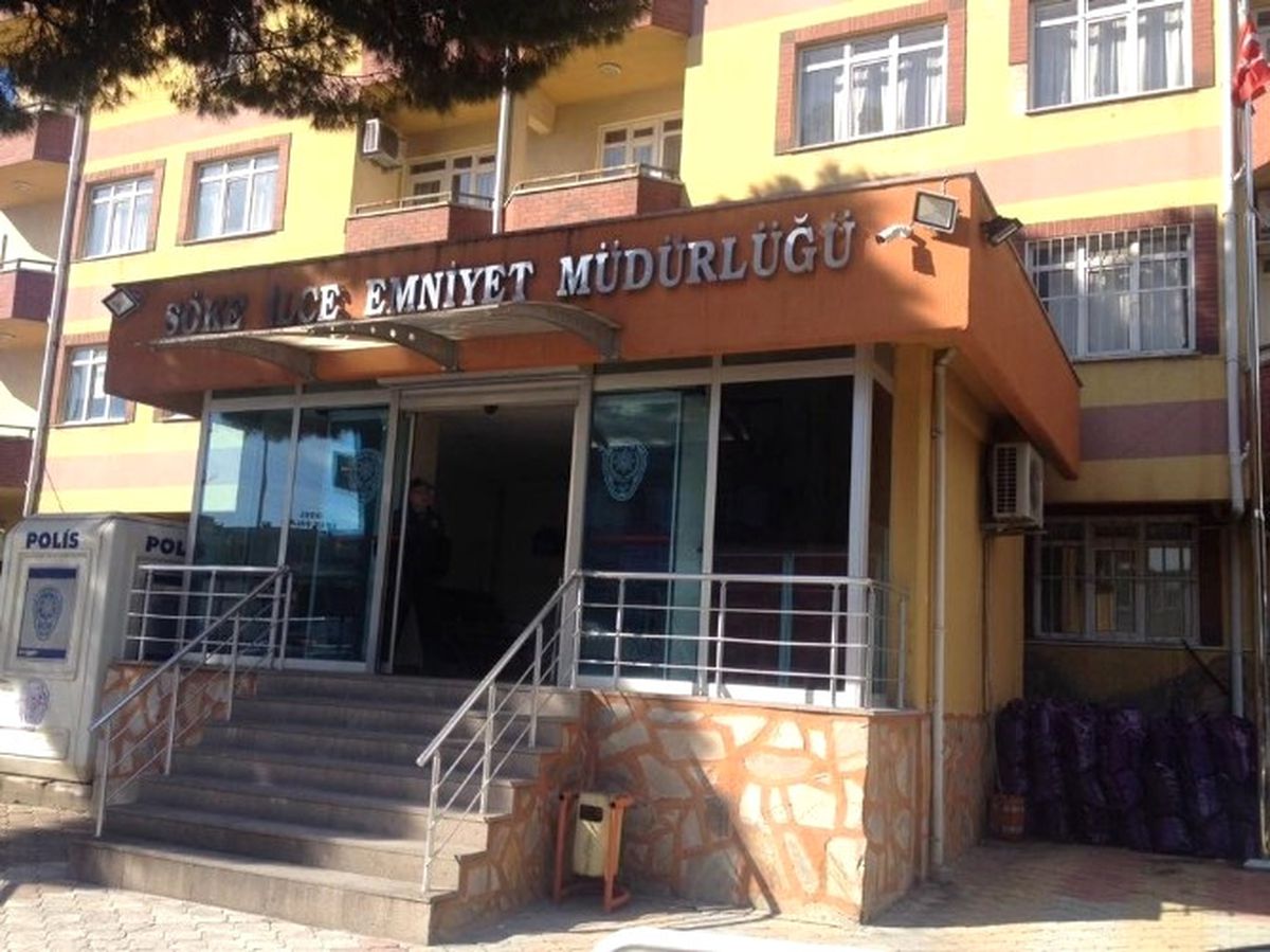 Söke\'de Uyuşturucu ve Hırsızlıktan Aranan 5 Kişi Yakalandı