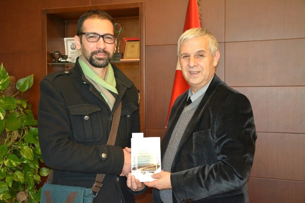 Sökeli Genç Yazardan "Oğluma Yalnızlık Hikayeleri"