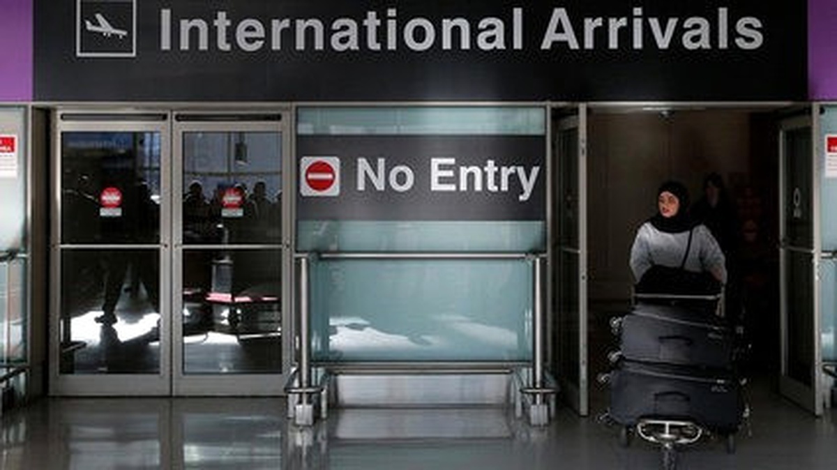 Trump\'ın Sınırı Kapatma Kararı AB Vatandaşlarını Etkilemeyecek\'