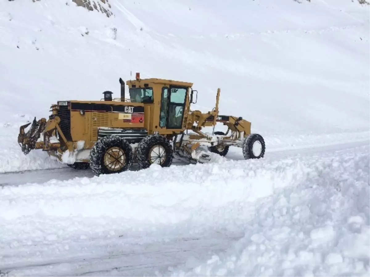 Van\'da 630 Mahalle Yolu Ulaşıma Kapandı