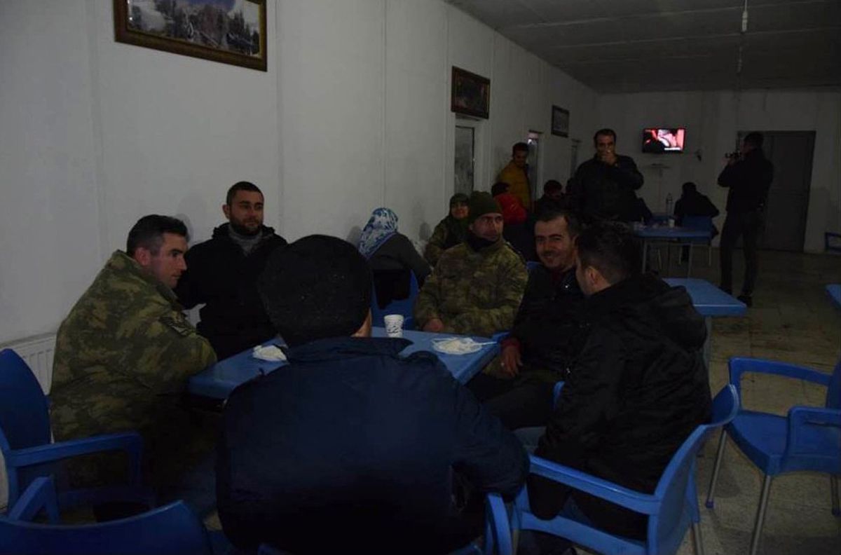 Yolda Kalanların İmdadına Mehmetçik Yetişti