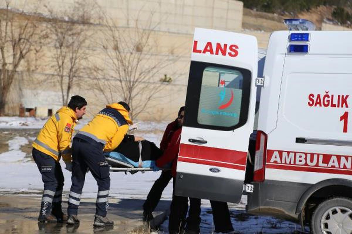 Artvin\'de Hava Ambulansı Hamile Kadın İçin Havalandı
