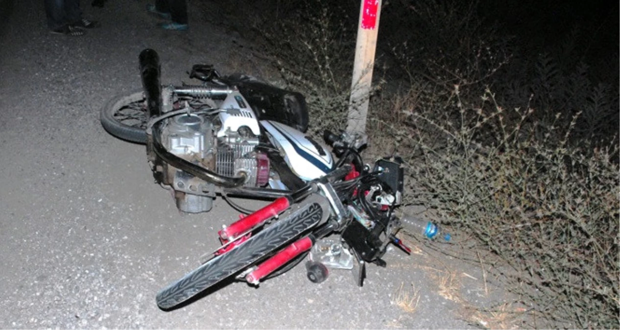 Aydın\'da Motosiklet Devrildi: 1 Ölü
