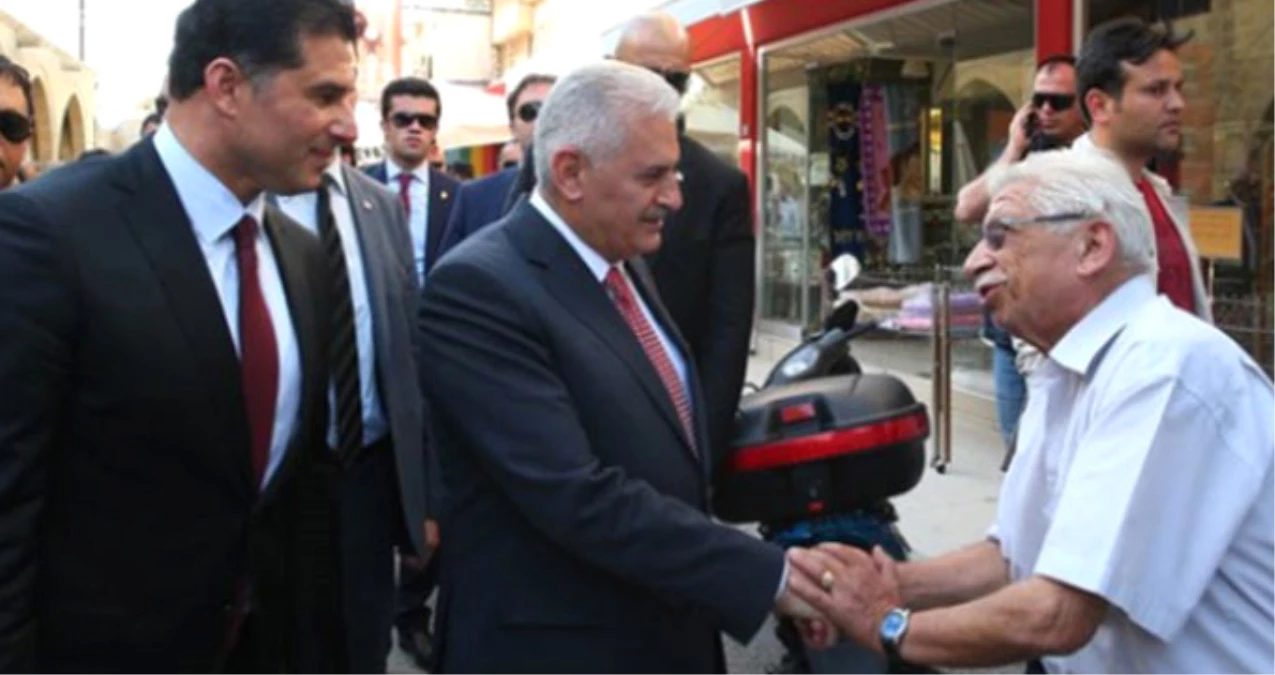 Başbakan\'dan Adana Esnafına Sürpriz Ziyaret
