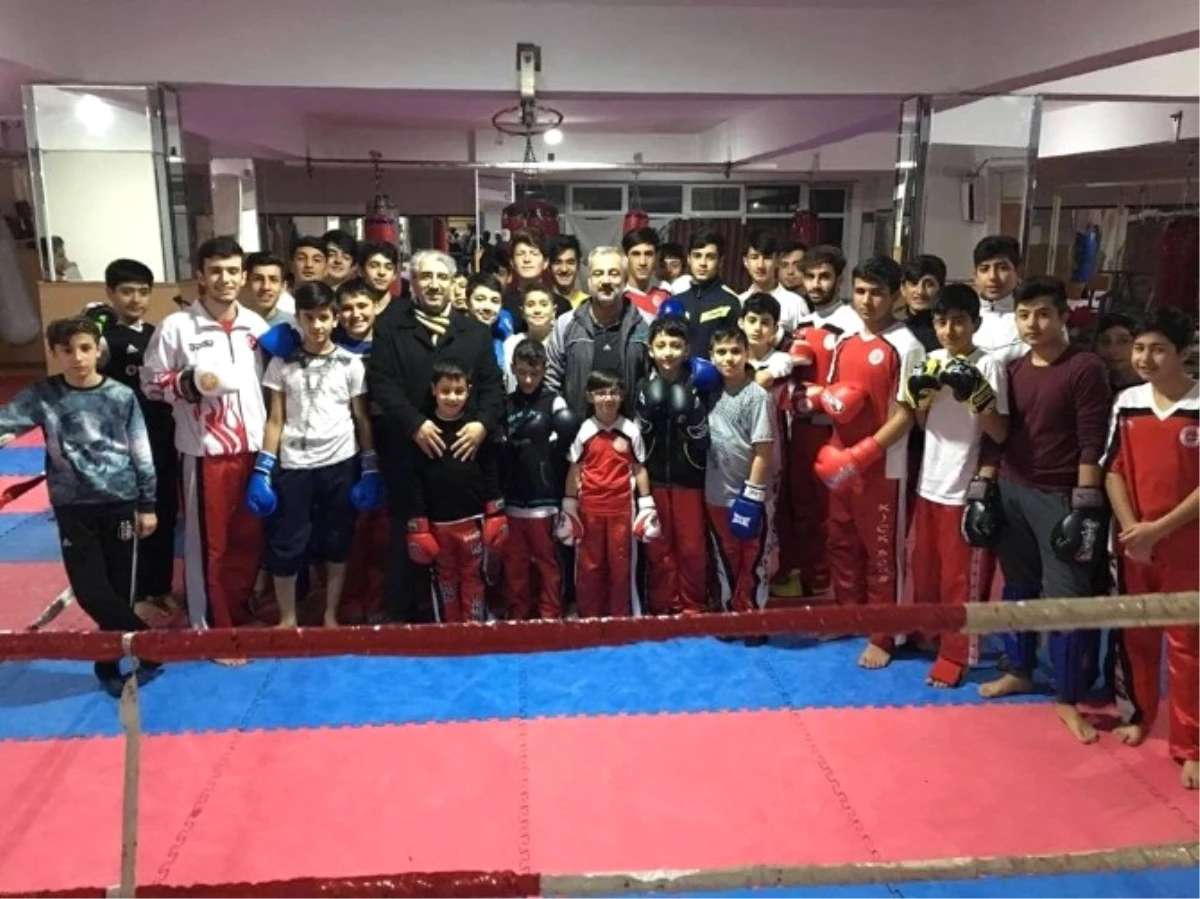 Büyükşehir Wushu Takımı Türkiye Şampiyonasına Hazırlanıyor