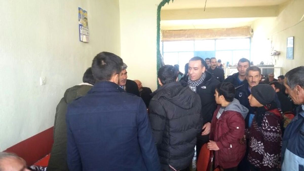 Diyadin Kaymakamı ve Belediye Başkan Vekili Mekan Çeviren, Esnafı Ziyaret Etti