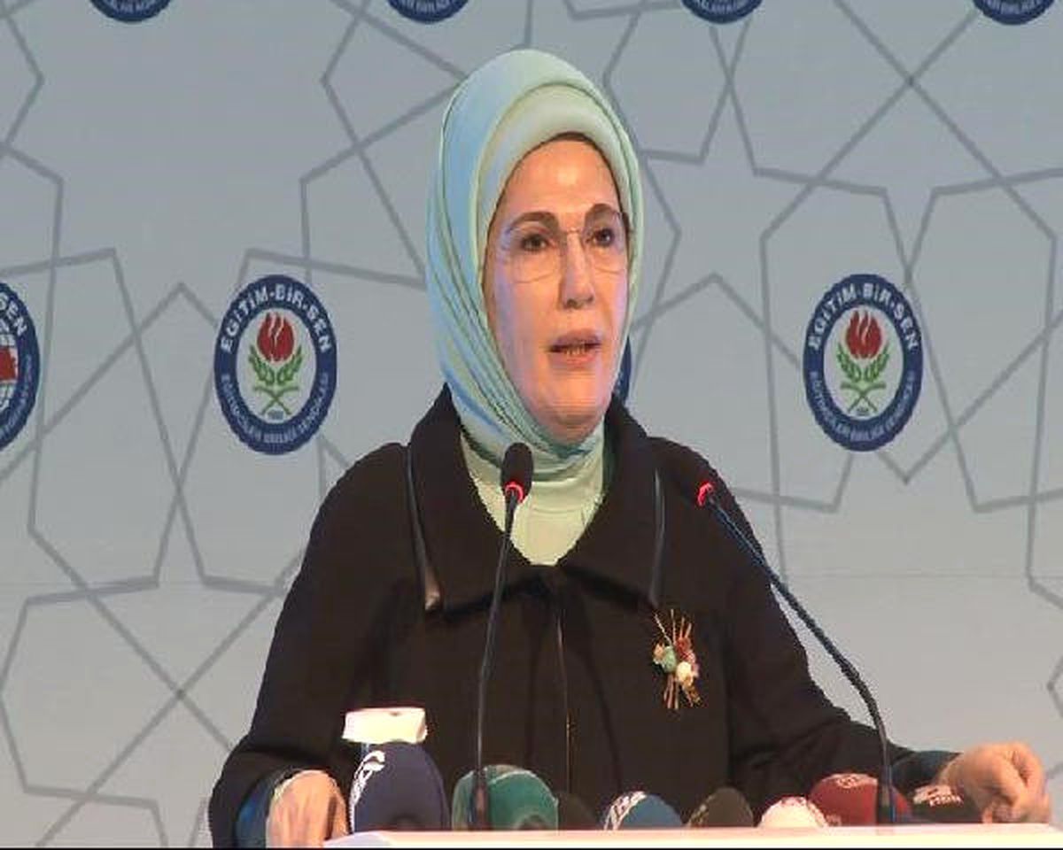 Emine Erdoğan, Eğitim-Bir-Sen 4. Türkiye Eğitimci Kadınlar Buluşması\'nda Konuştu