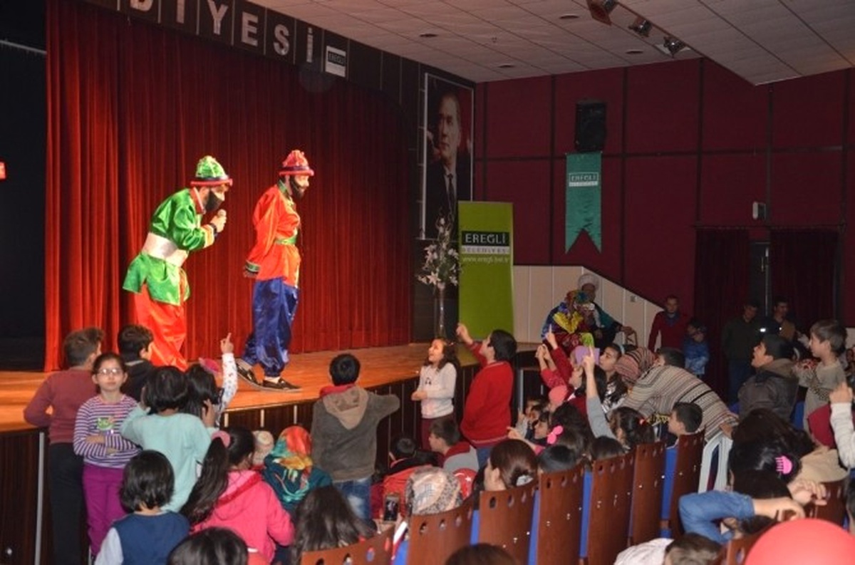 Ereğli Belediyesi\'nden Öğrencilere Eğlence Programı