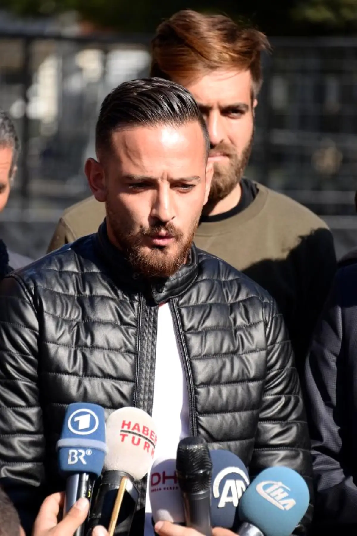 Futbolcu Naki\'nin Beraat Gerekçesi: İfade Özgürlüğü Rahatsızlık Veren Fikirlere de Uygulanabilmeli