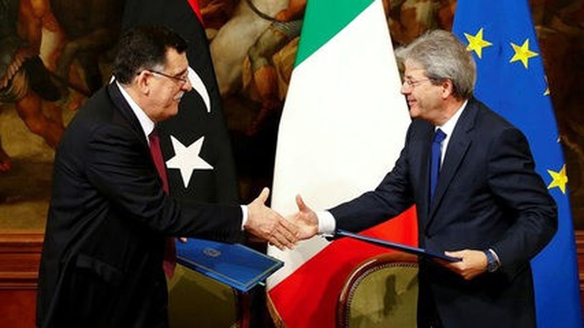İtalya ve Libya Akdeniz\'deki Mülteci Akınını Durdurmak İçin Anlaştı