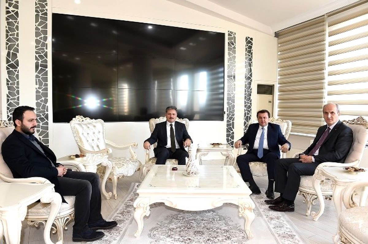 Kahramanmaraş Büyükşehir Belediye Başkanı Erkoç\'tan Çakır\'a Ziyaret