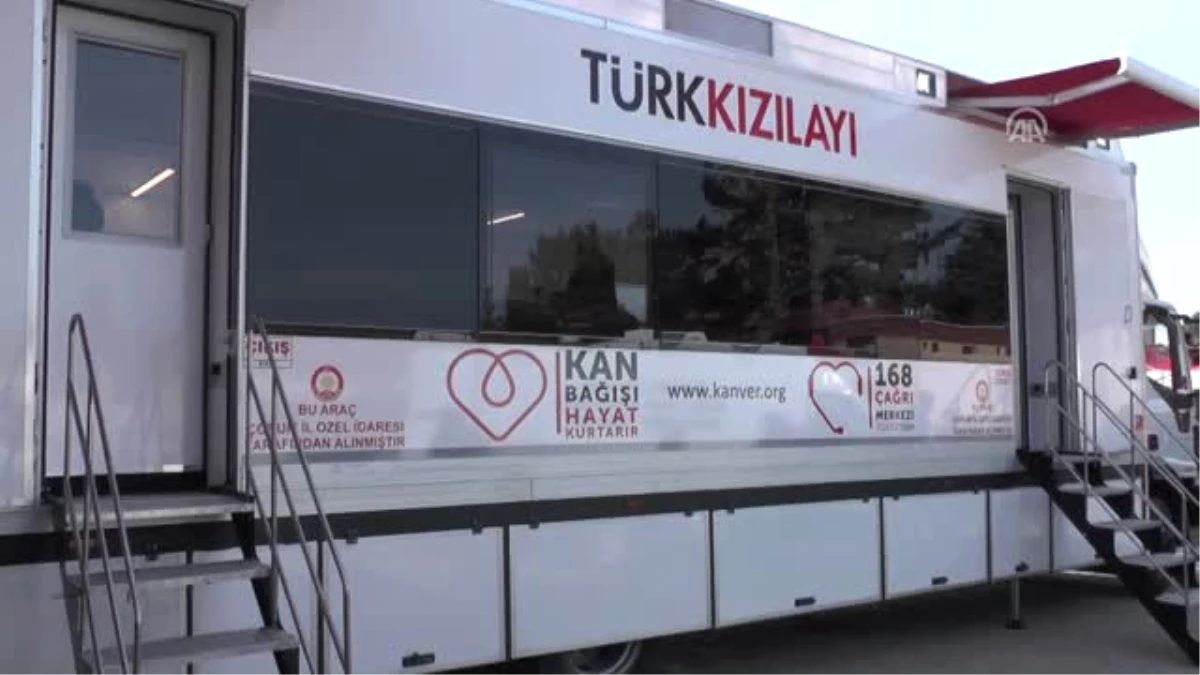 Kızılay\'a Tam Donanımlı Kan Toplama Aracı