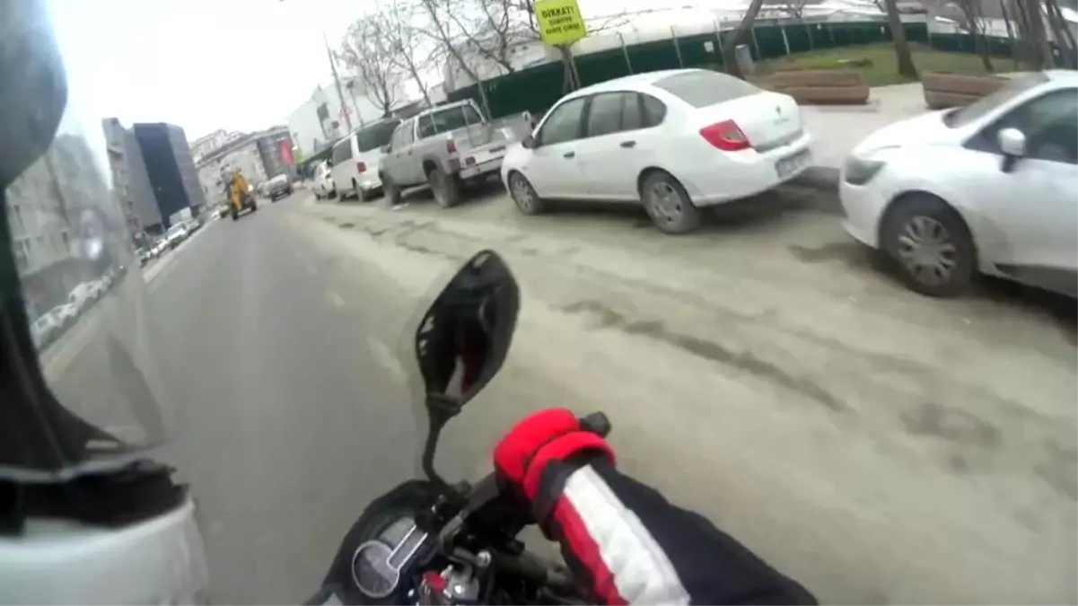 Motosikletten Düştü, Kendine Böyle Kızdı