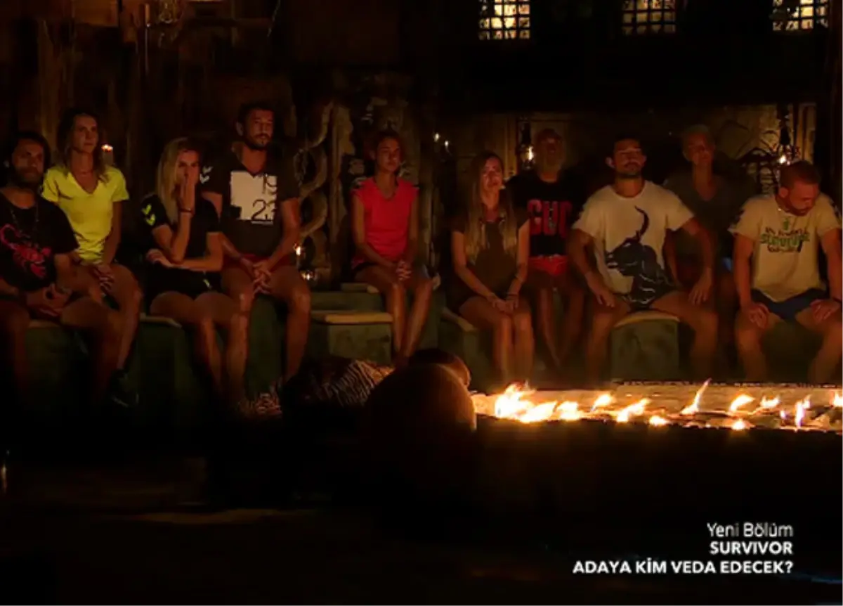 Survivor 2017\'de Ünlüler Takımından İlk kez Biri Elendi