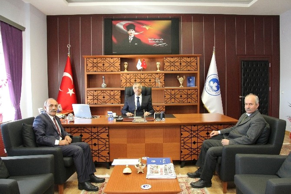 Yeni Rektör Şengörür\'e Hayırlı Olsun Ziyareti