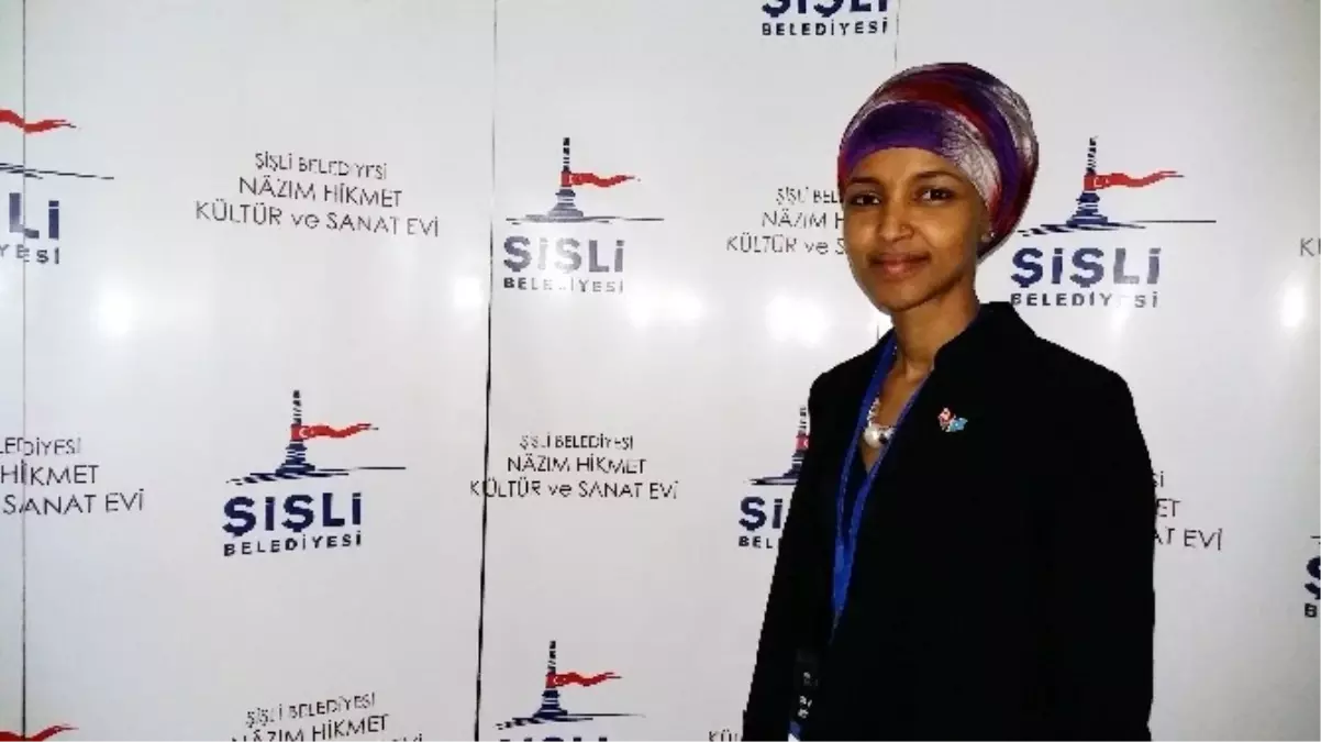 ABD\'nin İlk Başörtülü Milletvekili Ilhan Omar: "Şuan Ülkede Olanlardan Çok Memnun Değiliz"