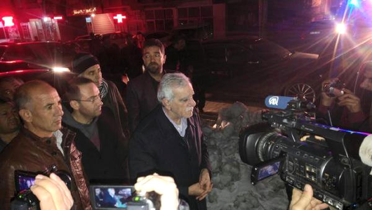 Ahmet Türk, Mardin\'deki Evine Gece Yarısı Geldi