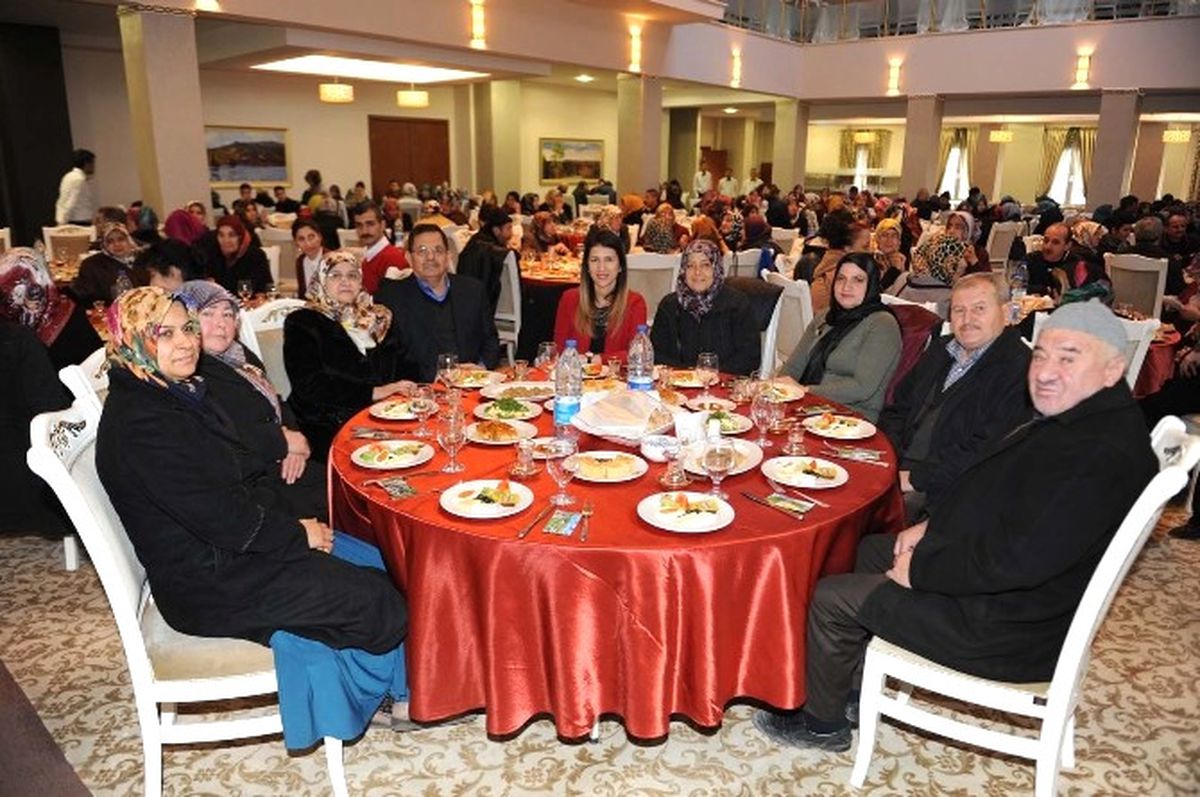 Altındağ\'da Yüzlerde Tebessüm, Sofralarda Mutluluk Var