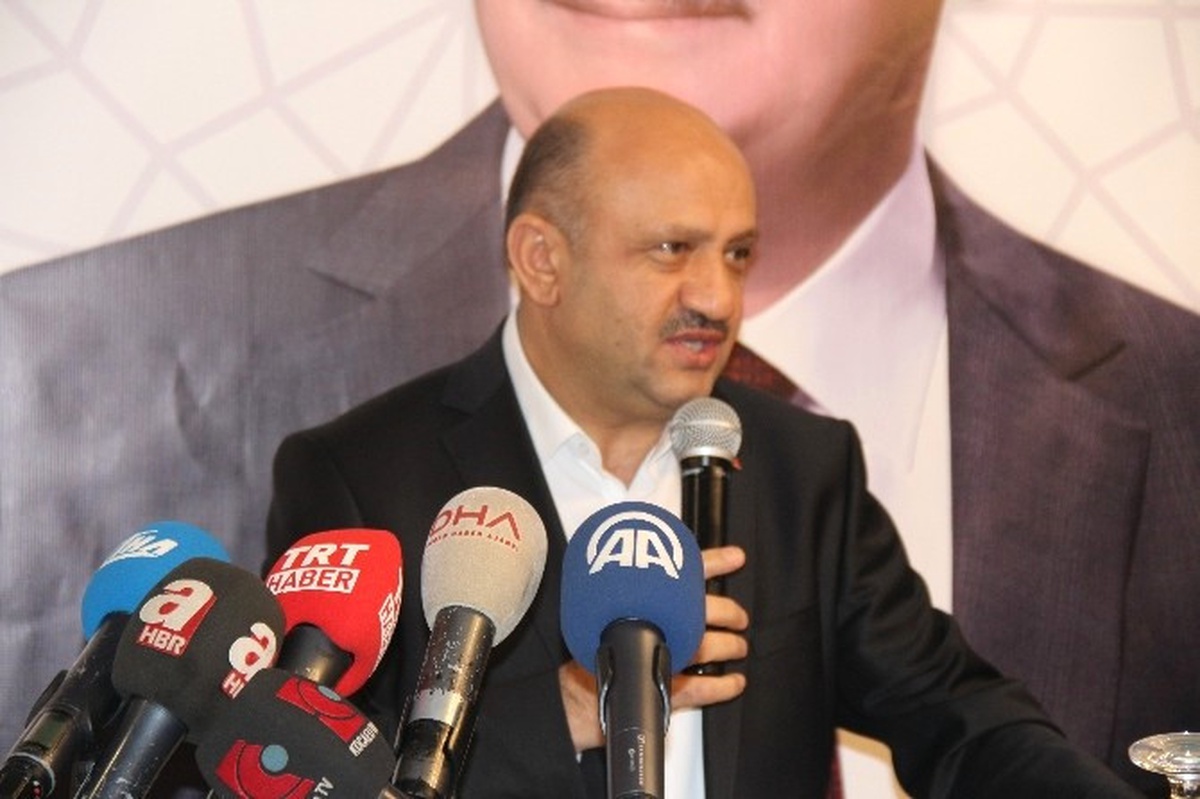 Bakan Işık\'tan Yunanistan Savunma Bakanına Tepki