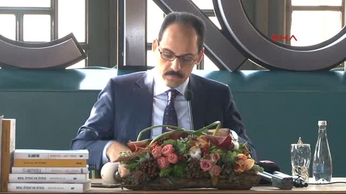 Cumhurbaşkanlığı Sözcüsü İbrahim Kalın Kitabının İmza Gününde Okurlarıyla Buluştu (1)
