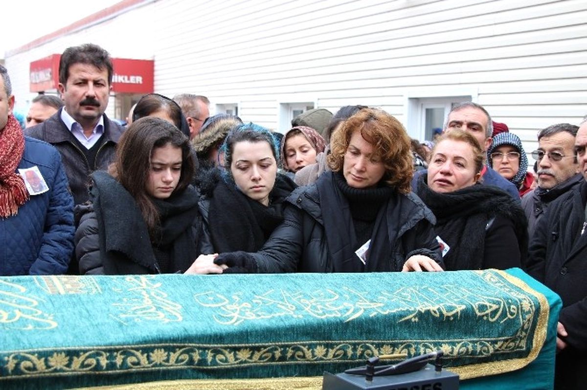 Kansere Yenilen Nejat Akyol\'a Son Görev