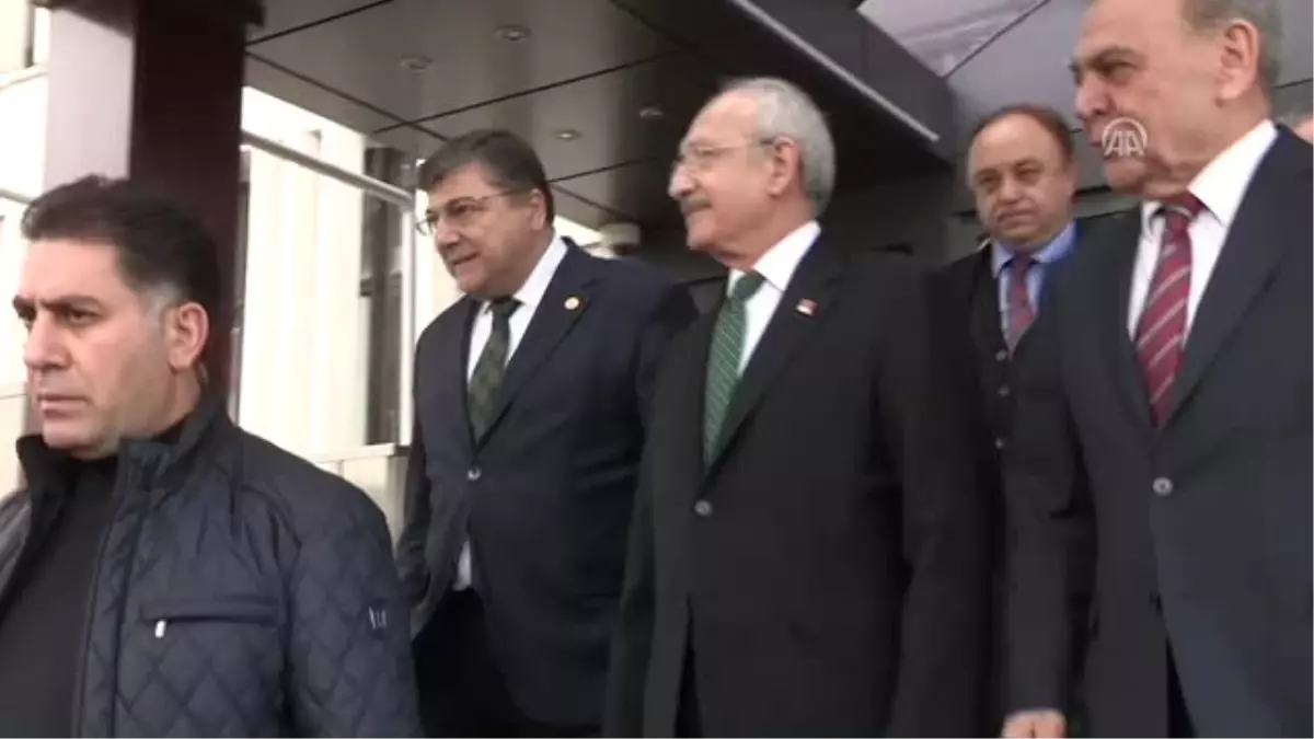 Kılıçdaroğlu, Terör Saldırısında Hayatını Kaybeden Musa Can\'ın Ailesini Ziyaret Etti