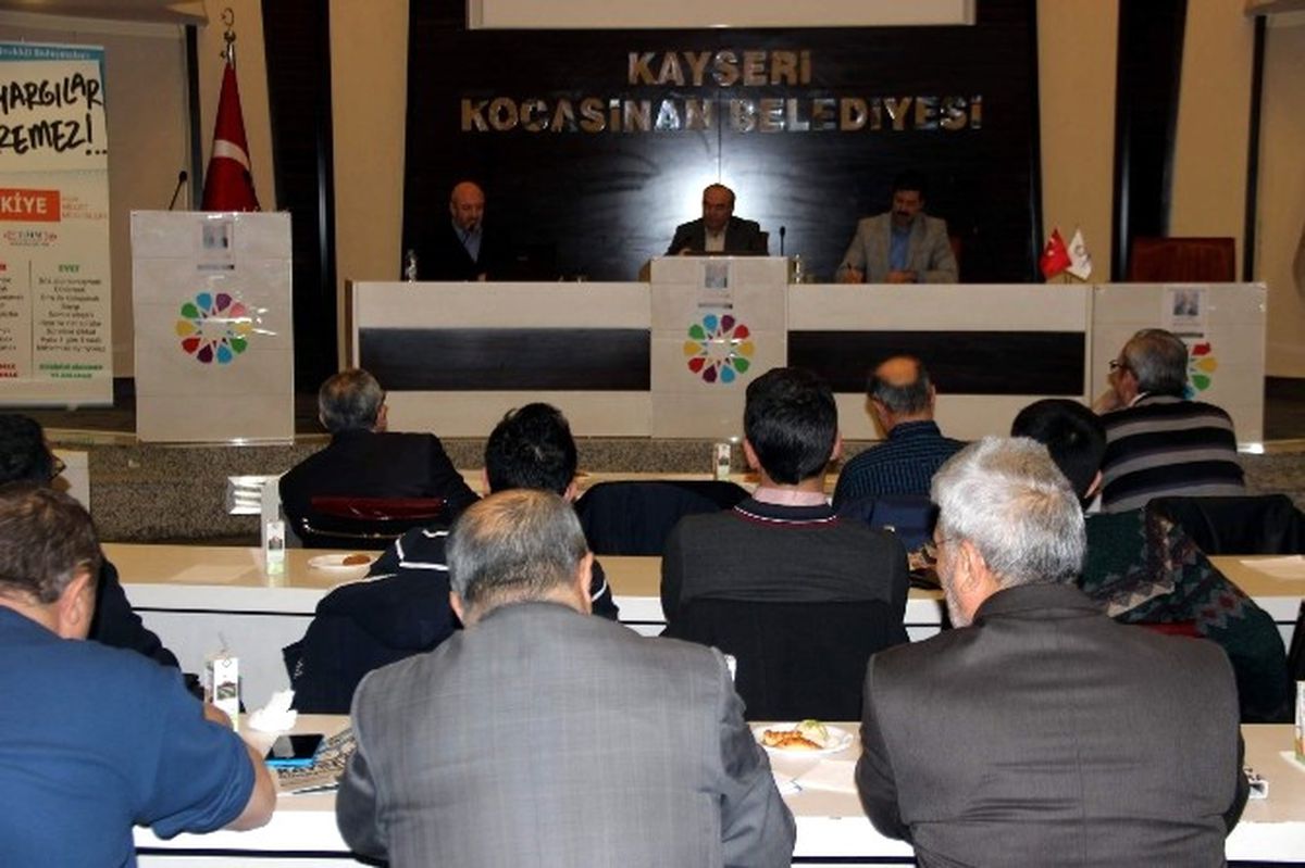 Küçük Millet Meclisi\'nde Anayasa Değişikliği Konuşuldu