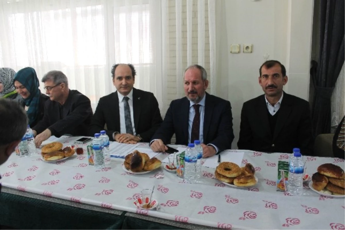 Manyas AK Parti\'de Sandık Toplantısı Yapıldı