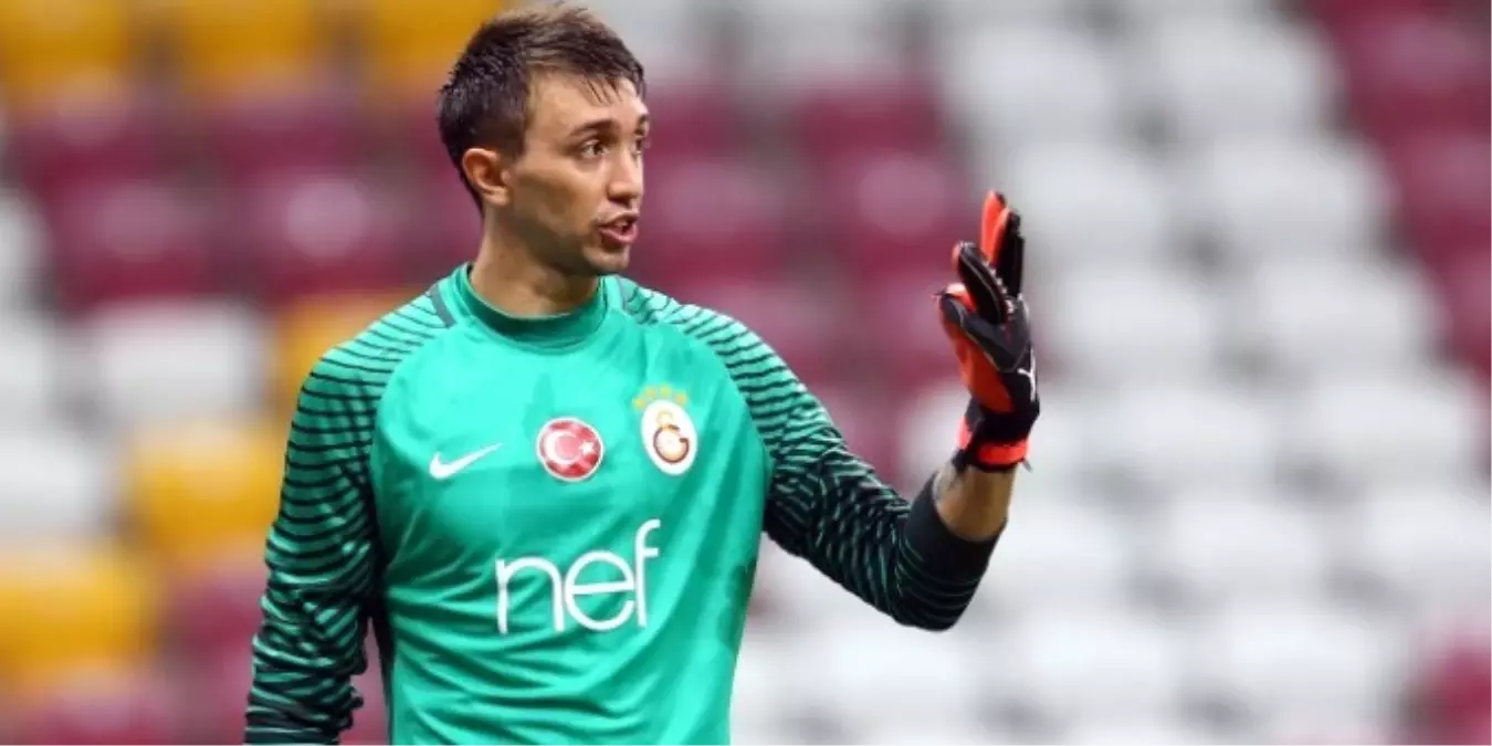 Muslera\'dan Ömürlük İmza!