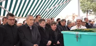 Tanrıverdi'nin Babası Toprağa Verildi