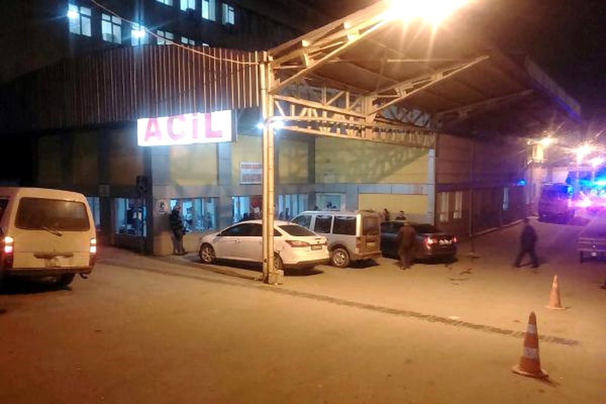 Trafikte Şoförüyle Tartıştığı Halk Otobüsüne Ateş Açtı: 1 Yaralı